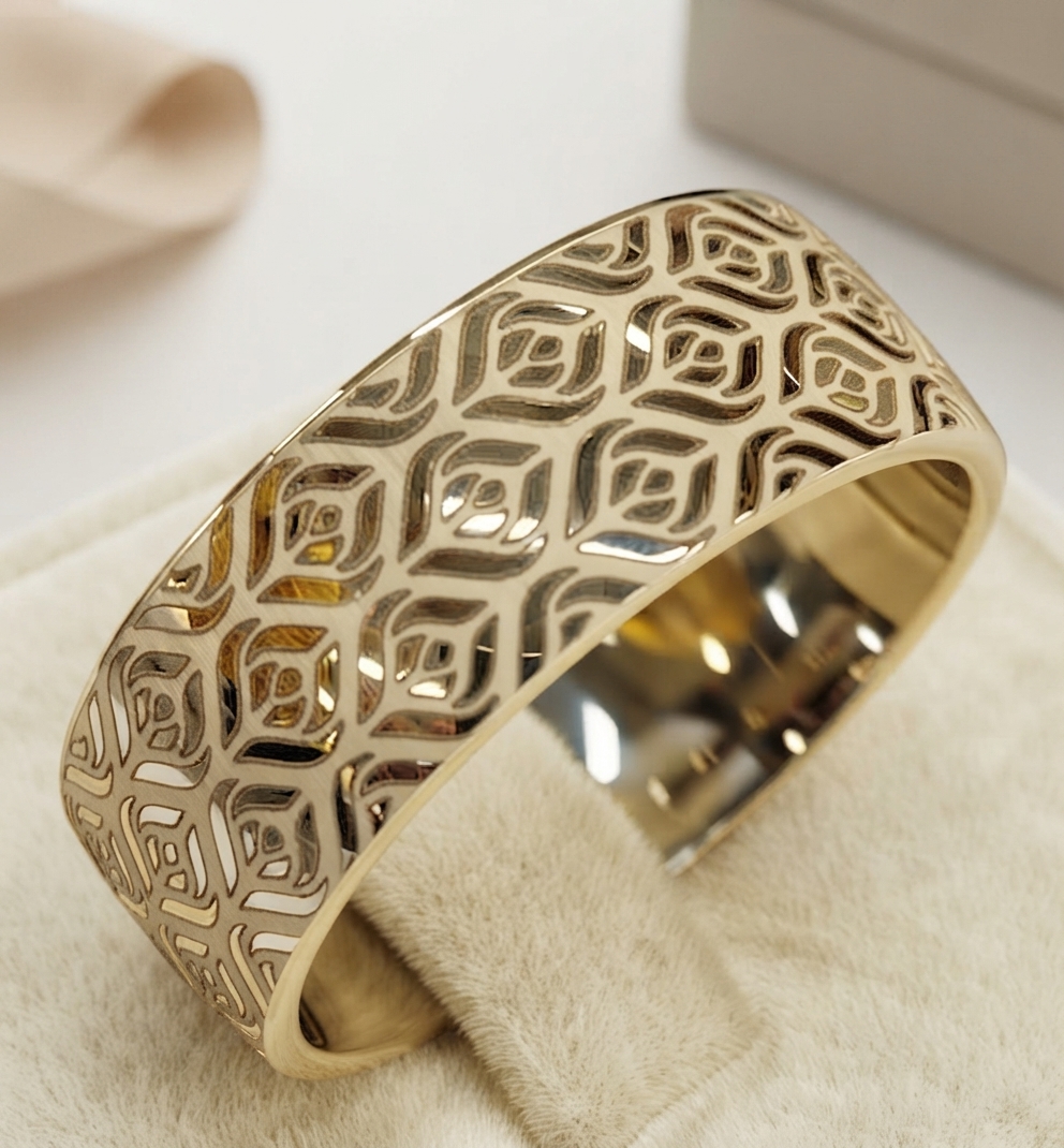 14 Karat Gold Engraved Patterned Men's/Unisex Wedding Band Ring